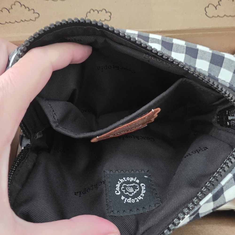 Coachtopia Loop Pouch In Recycled Polyester With Gingham Pattern - Picture 14 of 16